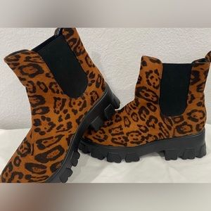 New Cheetah print booties